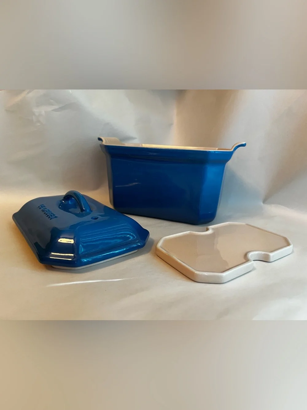 BN Three Piece Le Creuset Pate Terrine with Press 20cm RARE